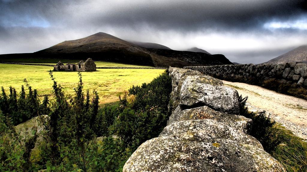 The Mourne Lodge "Cnocnafeola" 뉴리 외부 사진